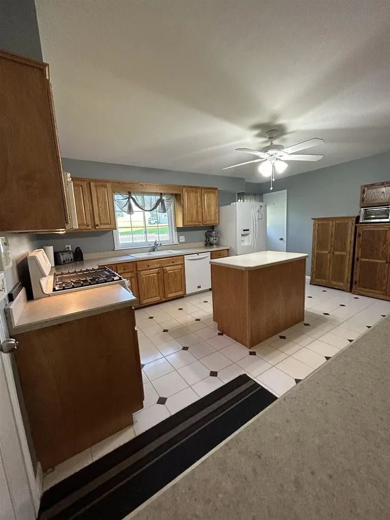 30 Peloquin Road Barre Town VT 05654