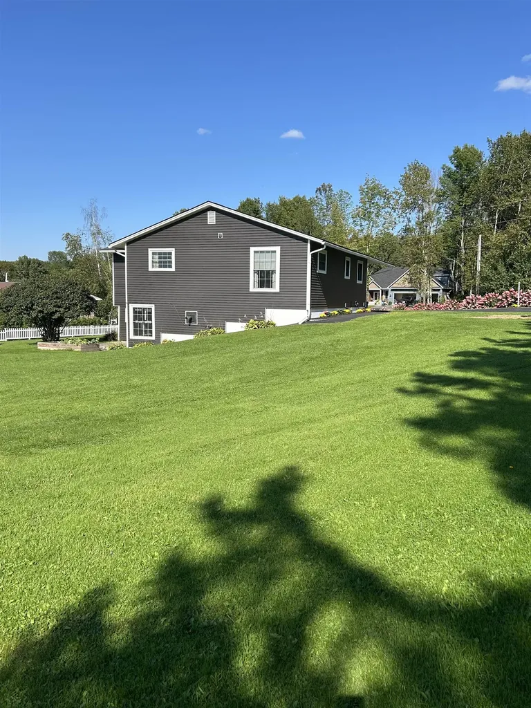 30 Peloquin Road Barre Town VT 05654