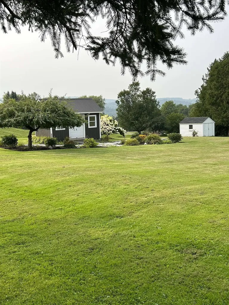 30 Peloquin Road Barre Town VT 05654