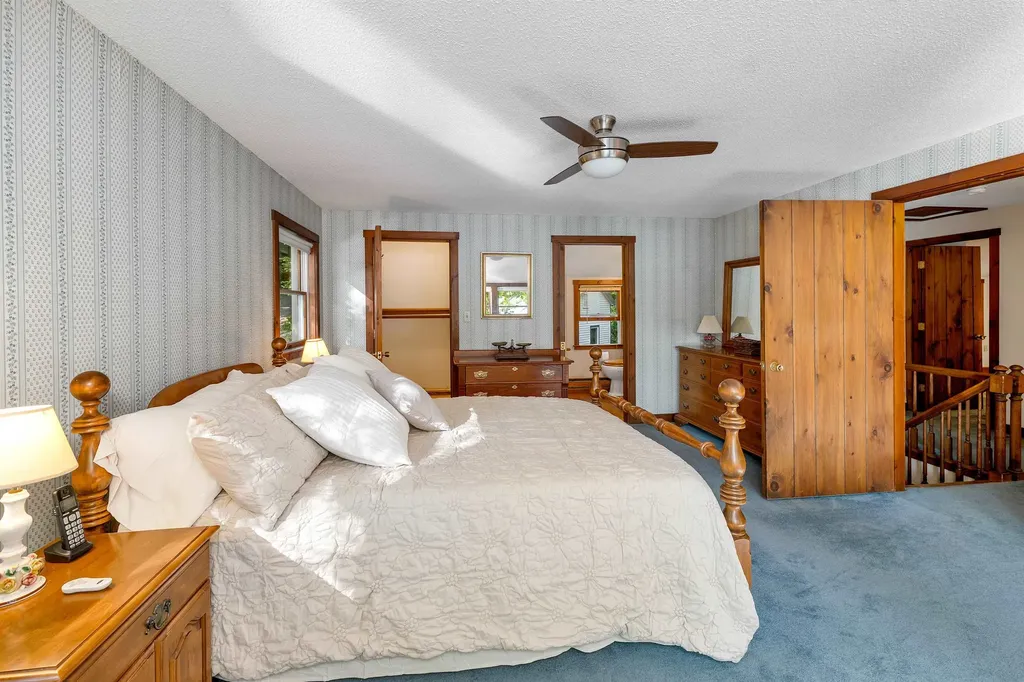 384 New Hampshire Route 113 Holderness NH 03245