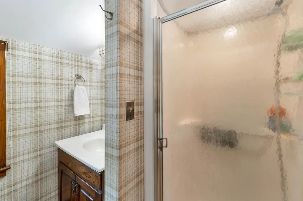 384 New Hampshire Route 113 Holderness NH 03245