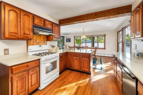 384 New Hampshire Route 113 Holderness NH 03245