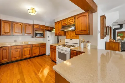 384 New Hampshire Route 113 Holderness NH 03245