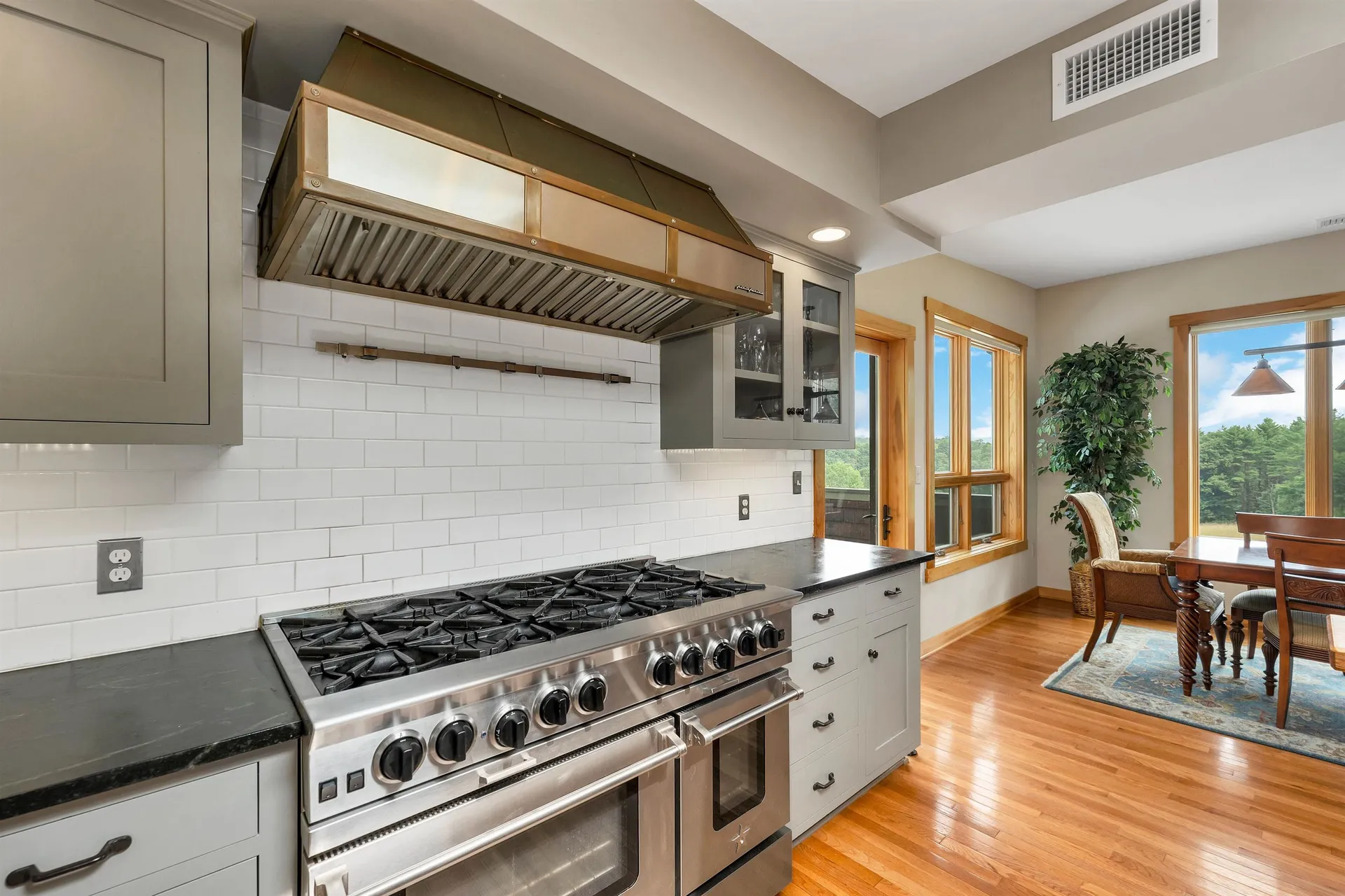 82 Hopson Road Norwich VT 05055