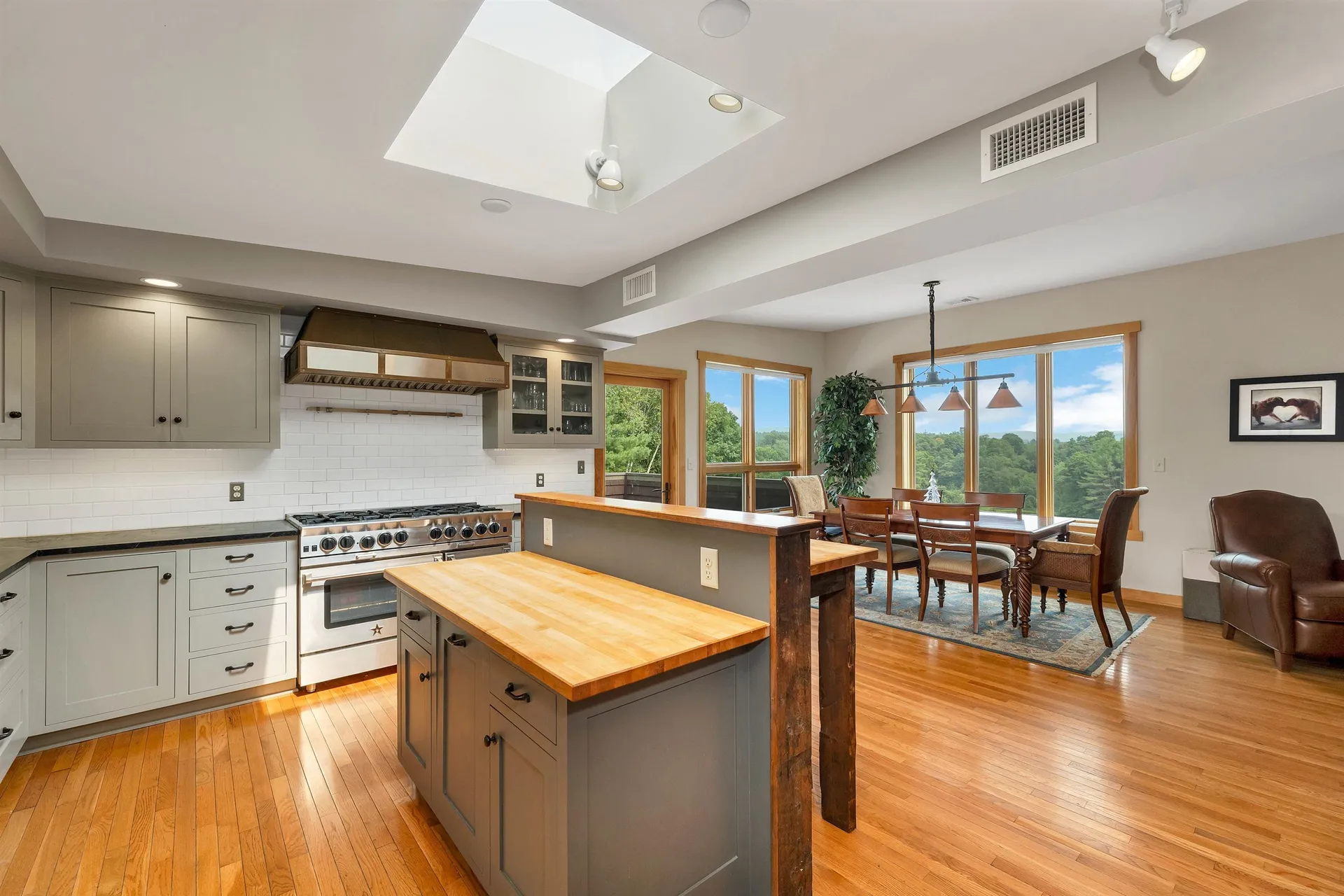 82 Hopson Road Norwich VT 05055