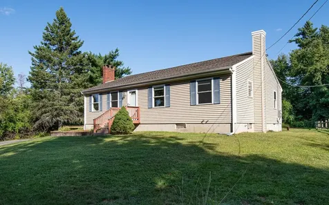 11 Church Street Northwood NH 03261