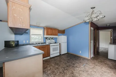 1190 S Hemlock Road Charlestown NH 03603