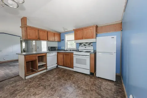 1190 S Hemlock Road Charlestown NH 03603