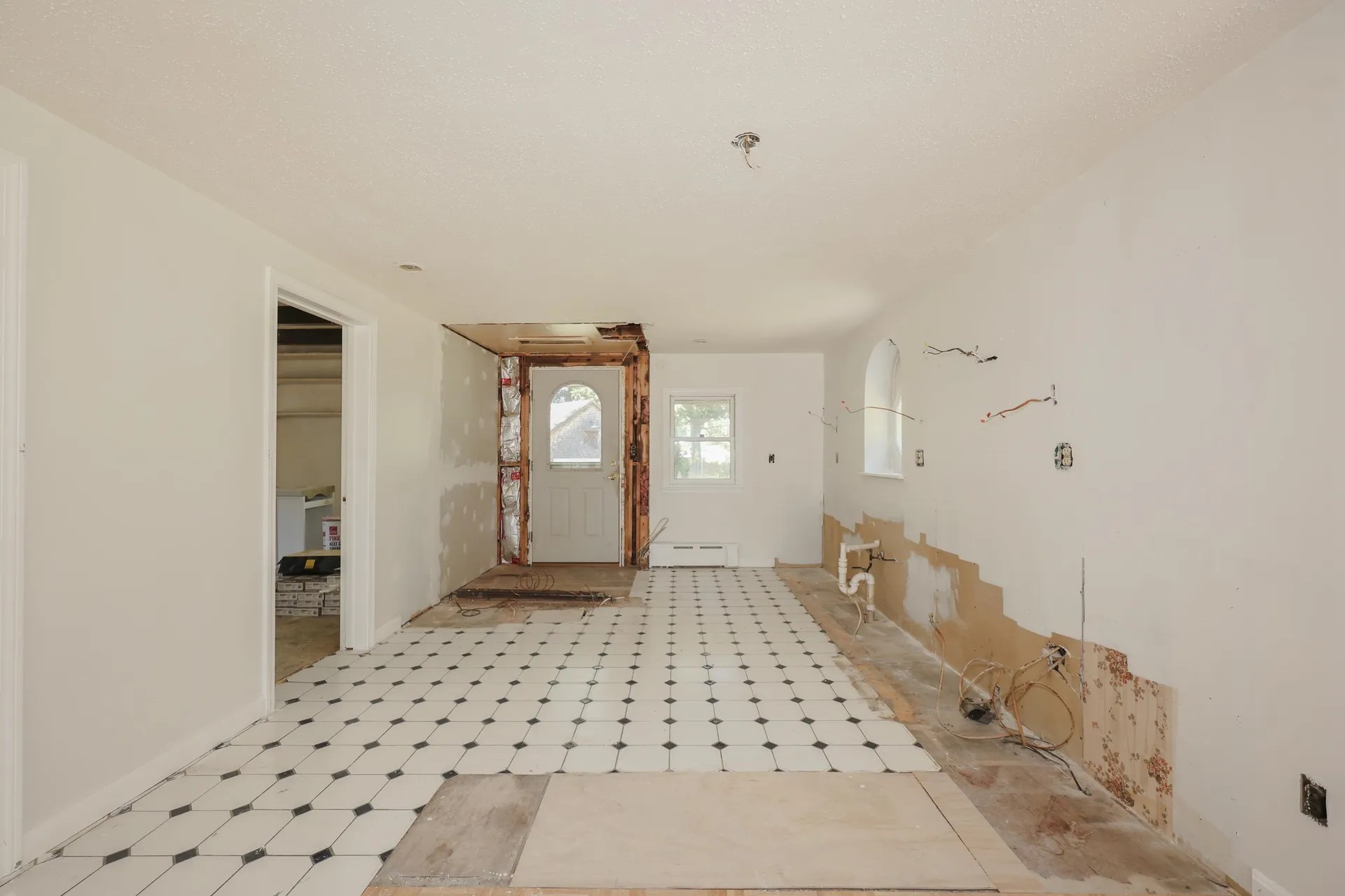 192 Governor Wentworth Highway Moultonborough NH 03254