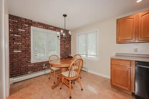 381 Blucher Street Manchester NH 03102