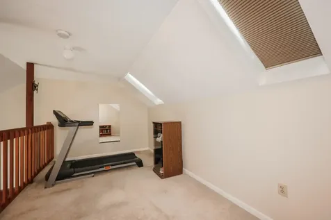 381 Blucher Street Manchester NH 03102