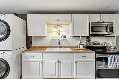 54 Westville Road Plaistow NH 03865
