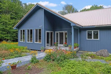 27 Bowles Road Newbury NH 03255