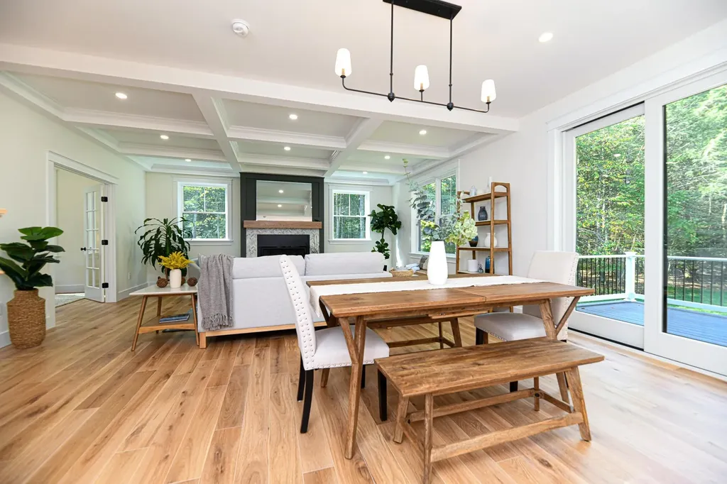 137 Union Road Stratham NH 03885