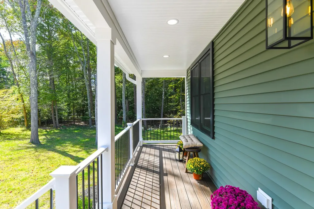 137 Union Road Stratham NH 03885