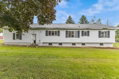 16 Pleasant View Drive Albany VT 05820