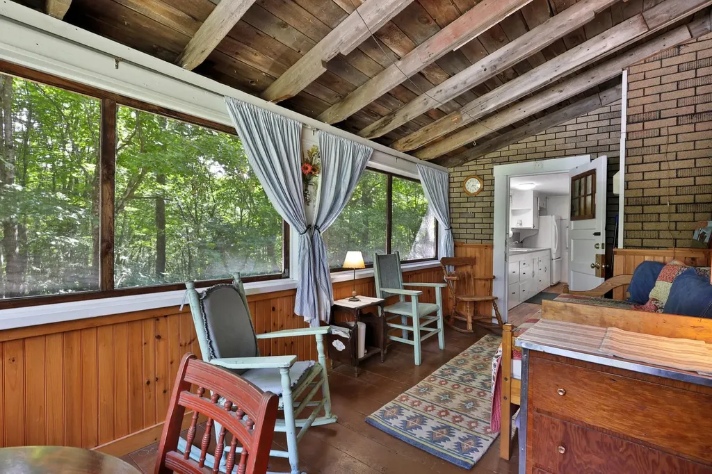 1087 Route 100 Pittsfield VT 05762