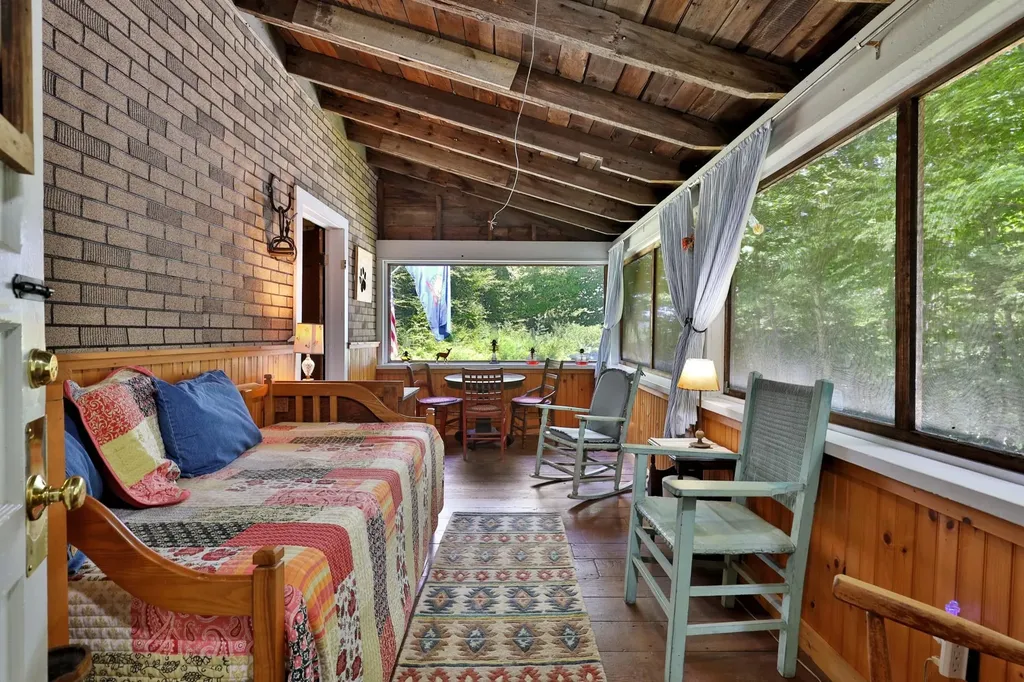 1087 Route 100 Pittsfield VT 05762