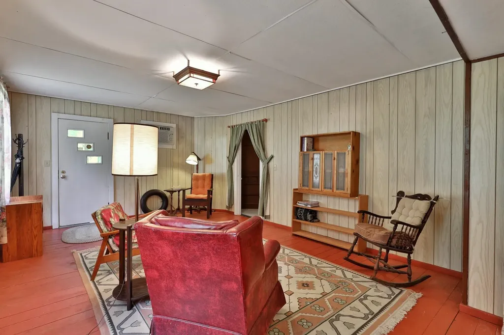 1087 Route 100 Pittsfield VT 05762