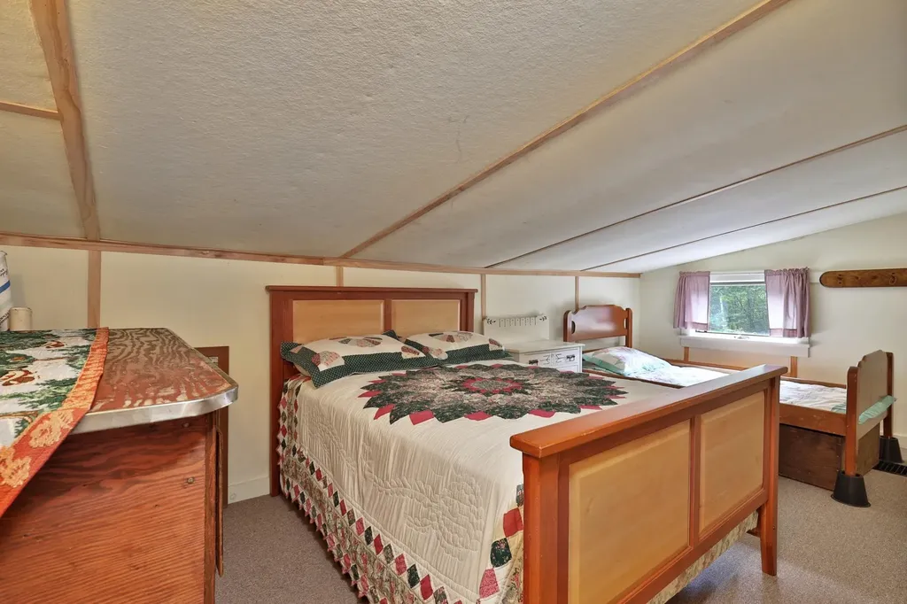 1087 Route 100 Pittsfield VT 05762