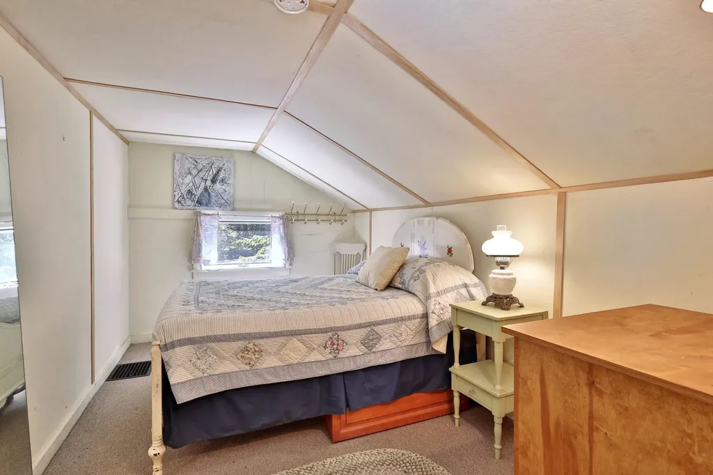 1087 Route 100 Pittsfield VT 05762