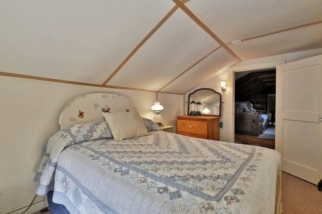 1087 Route 100 Pittsfield VT 05762