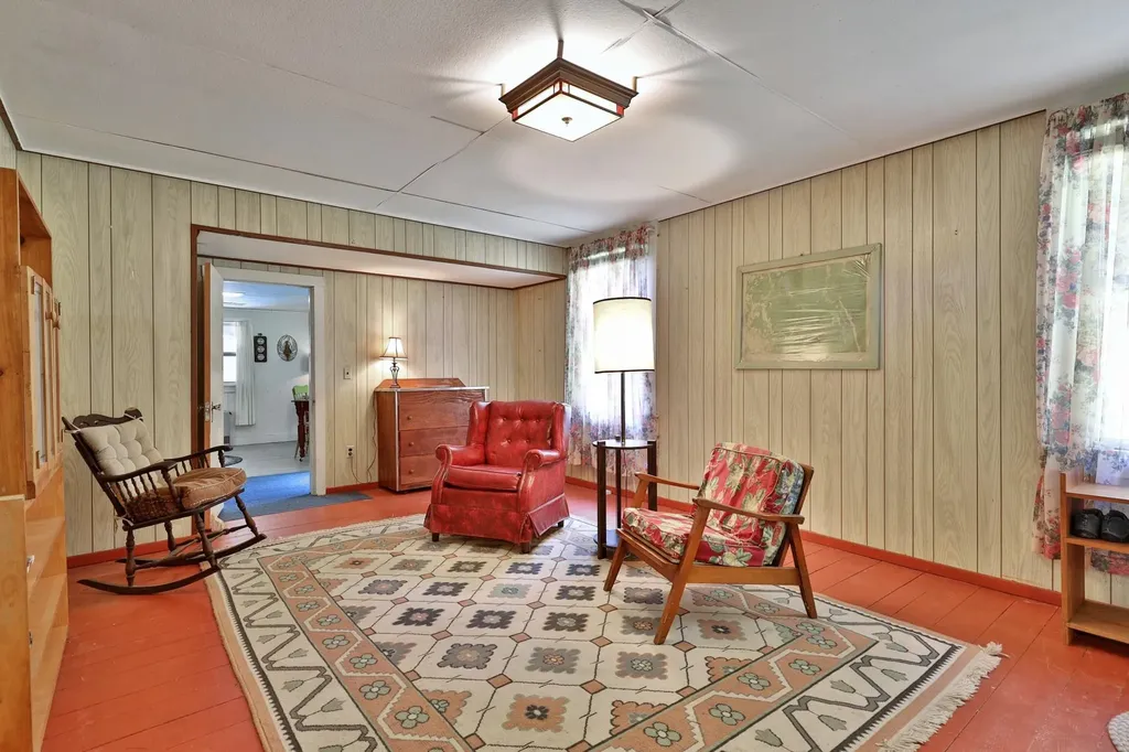 1087 Route 100 Pittsfield VT 05762