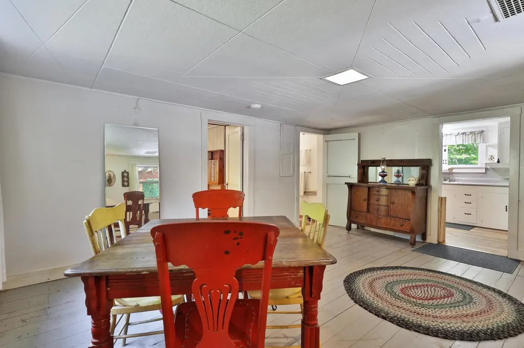 1087 Route 100 Pittsfield VT 05762