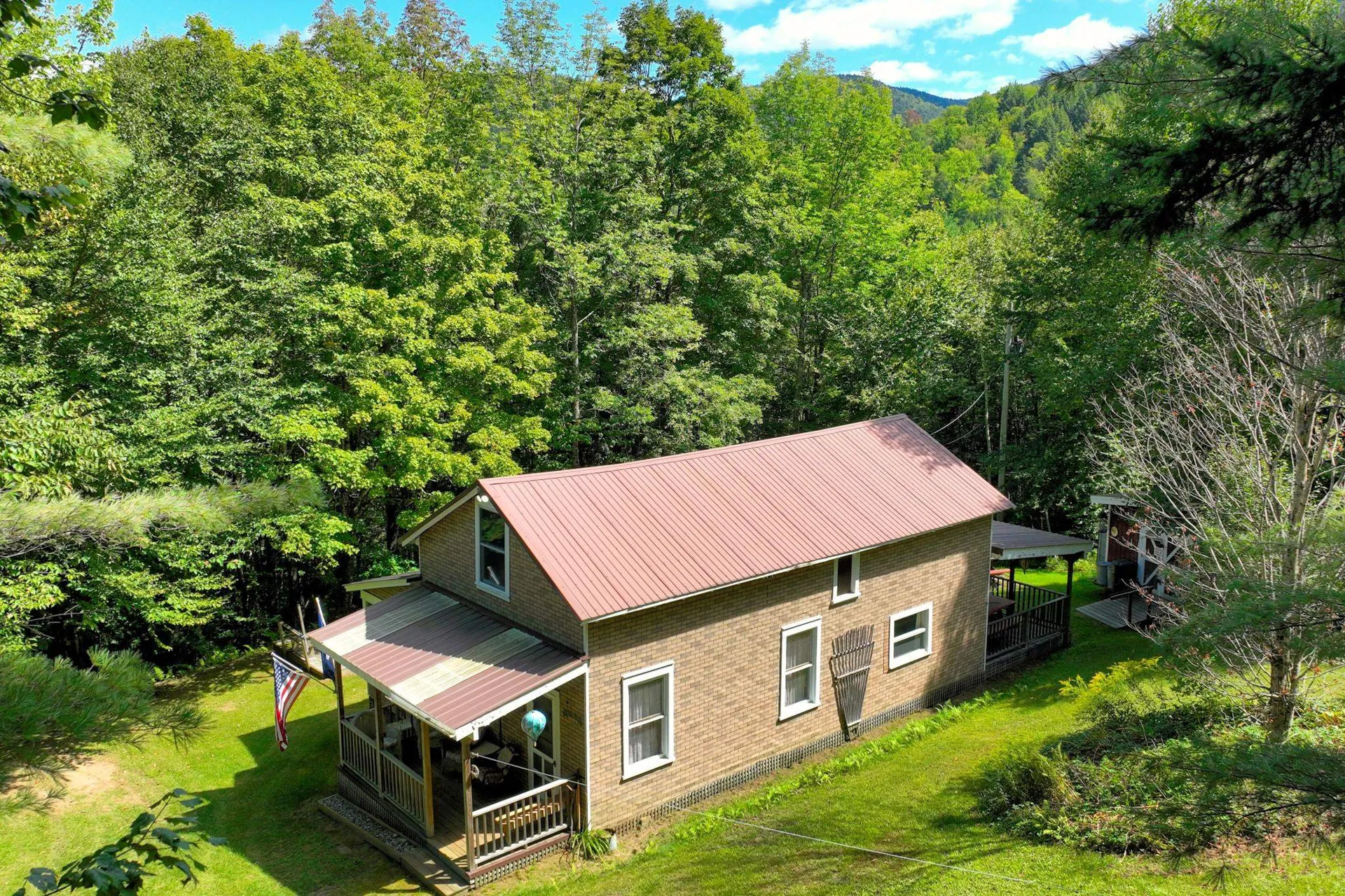 1087 Route 100 Pittsfield VT 05762