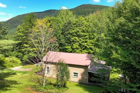 1087 Route 100 Pittsfield VT 05762