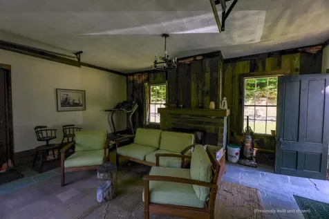 433 Freeman Road Pomfret VT 05053