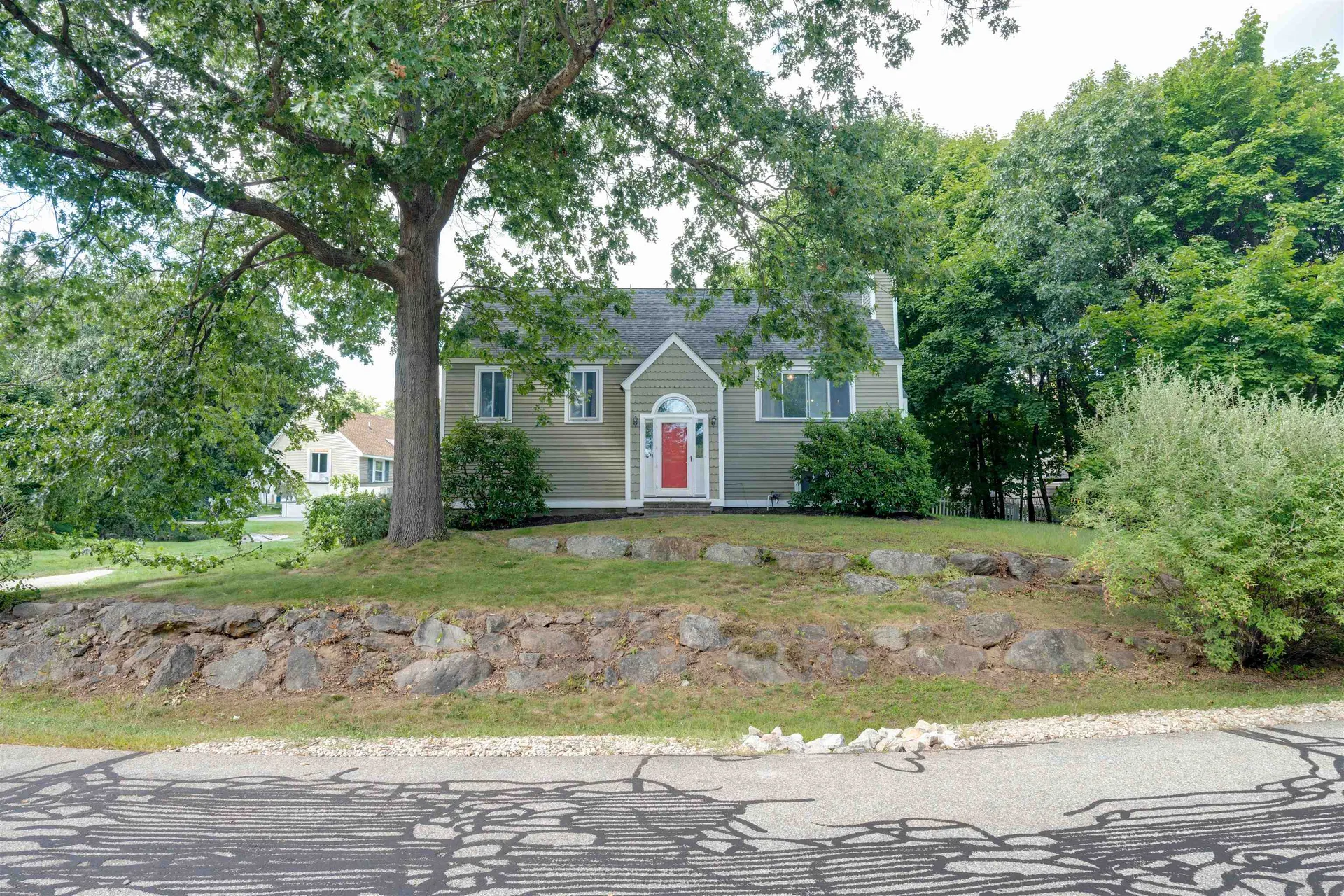 47 Hunters Village Way Manchester NH 03103