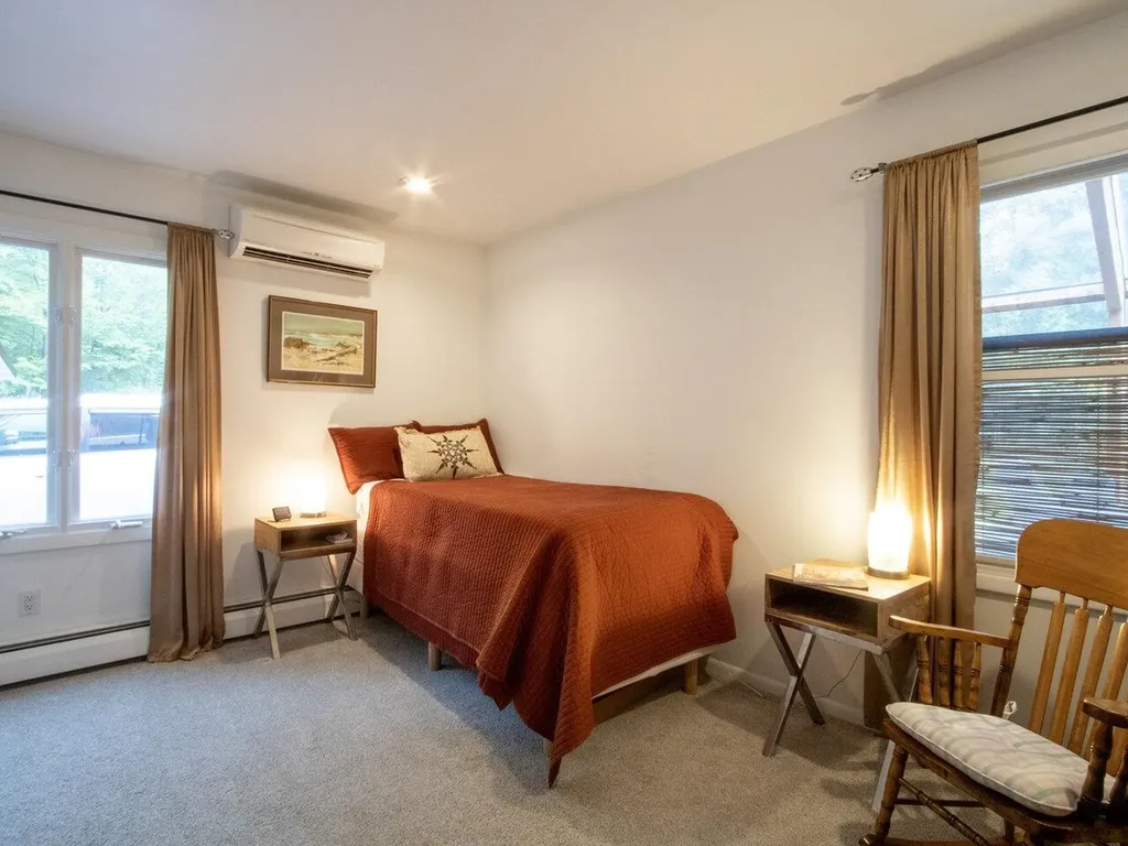 695 Oak Knoll Road Williston VT 05495