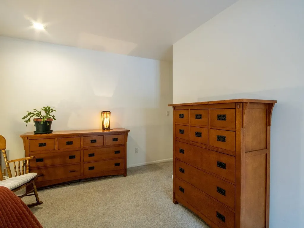 695 Oak Knoll Road Williston VT 05495