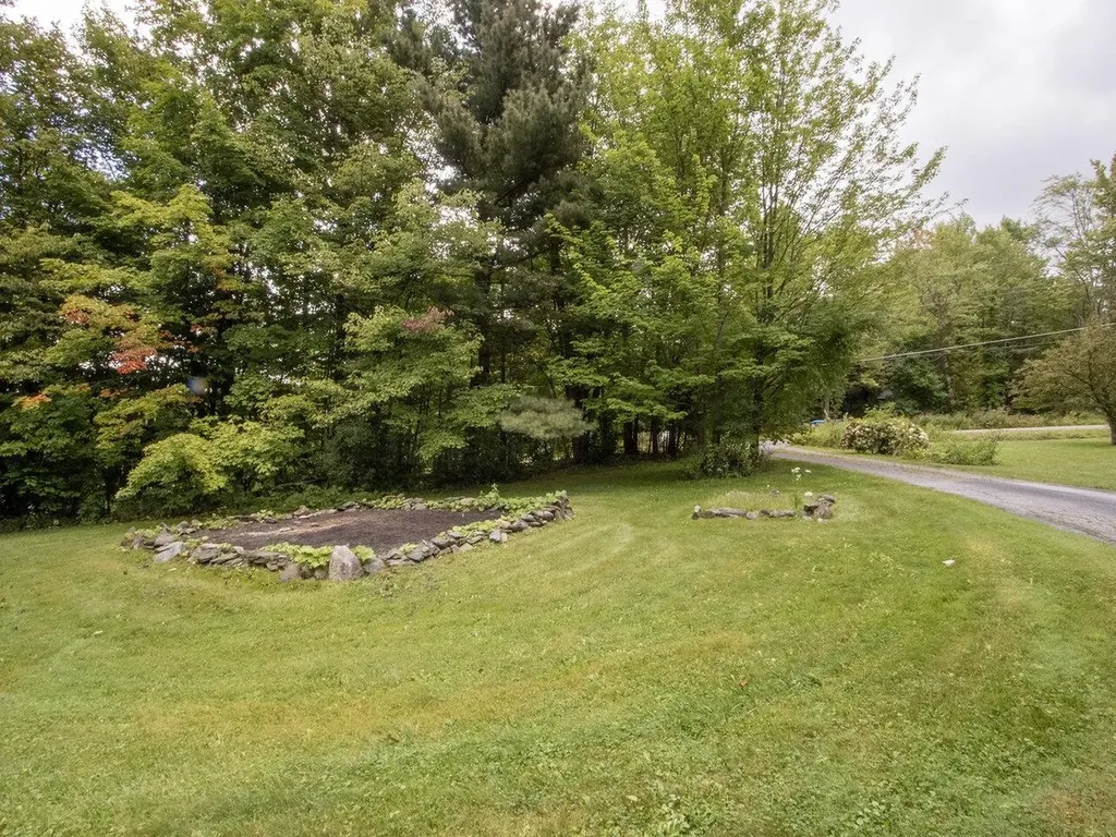 695 Oak Knoll Road Williston VT 05495