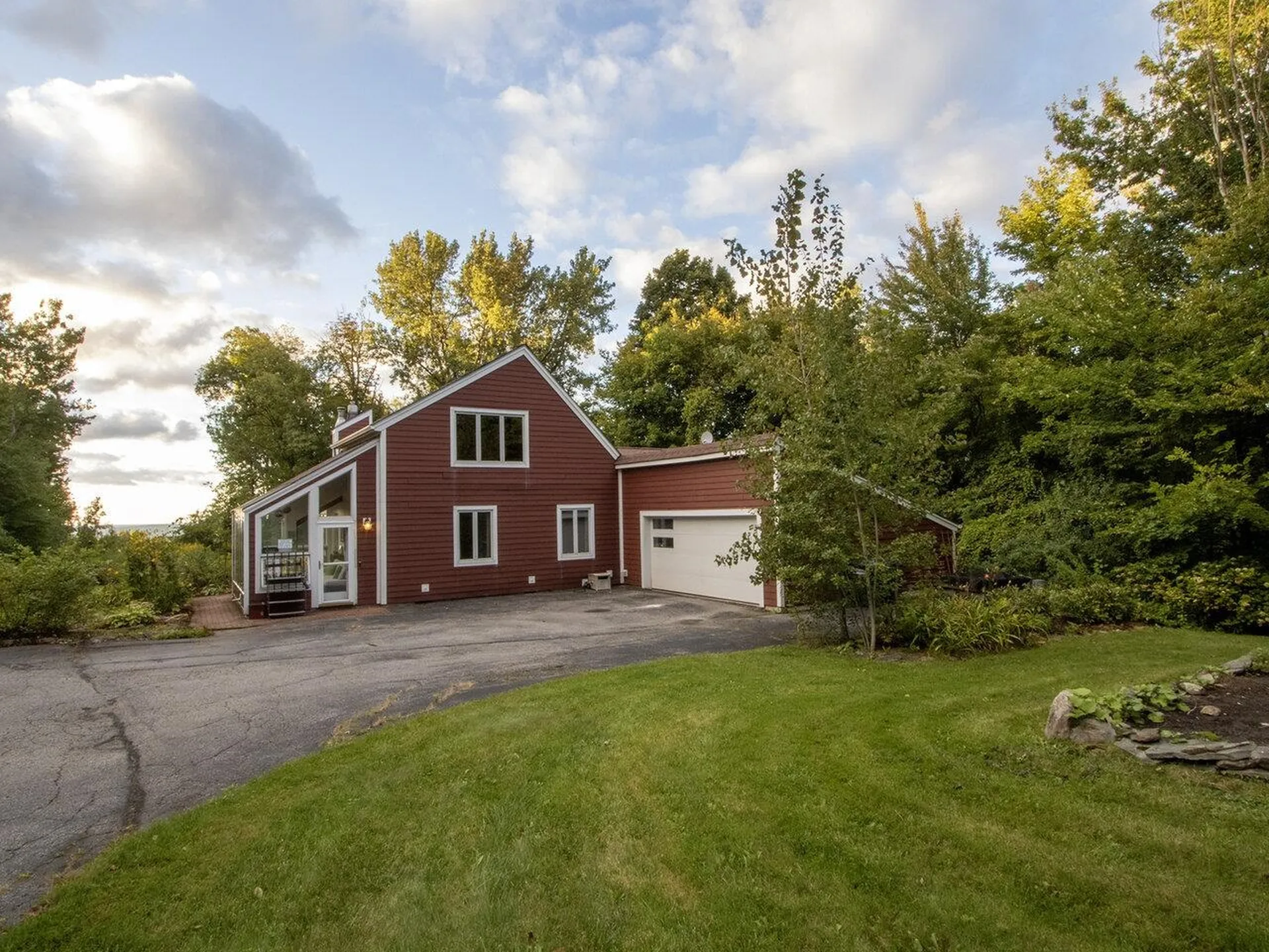 695 Oak Knoll Road Williston VT 05495