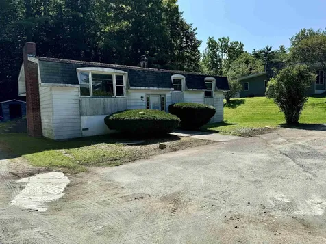 86 Floyds Way Pownal VT 05261-9665