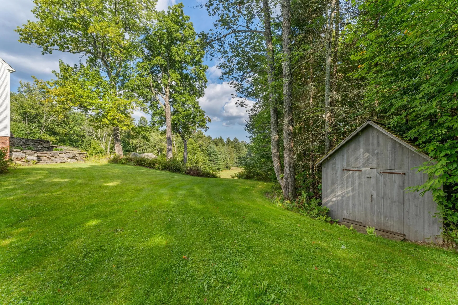 1778 Hells Peak Road Londonderry VT 05148