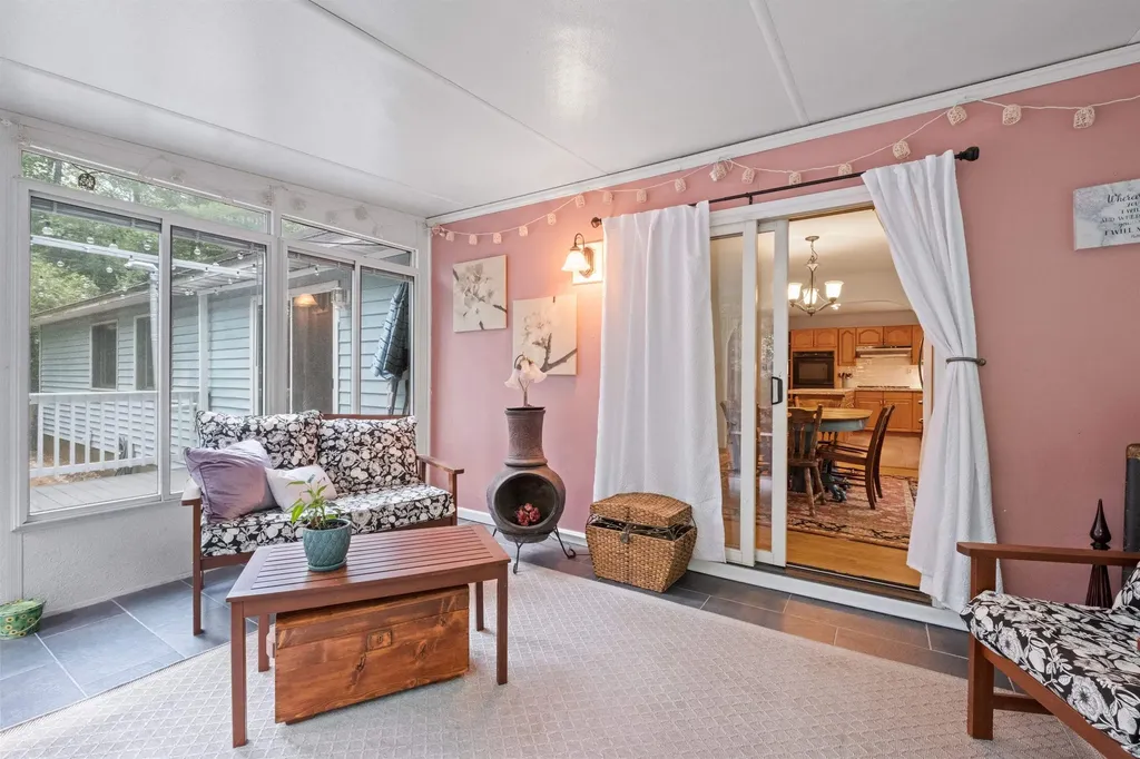 28 Drake Circle Loudon NH 03307