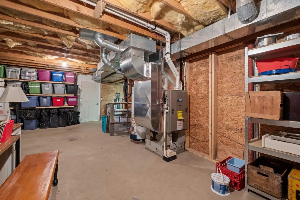 28 Drake Circle Loudon NH 03307