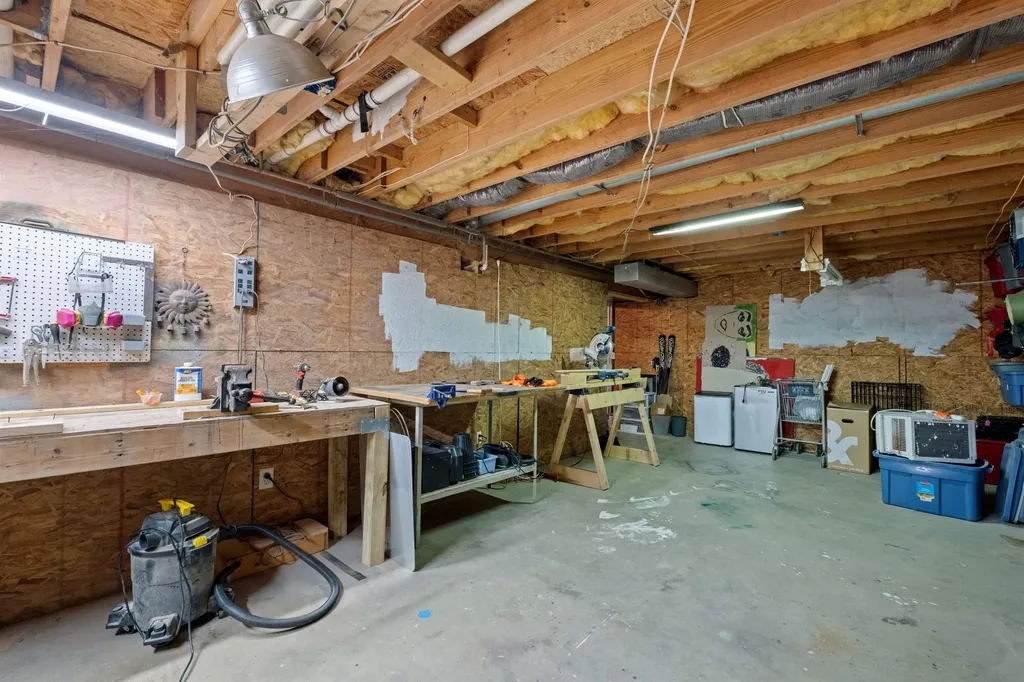 28 Drake Circle Loudon NH 03307