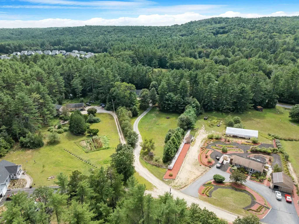 28 Drake Circle Loudon NH 03307