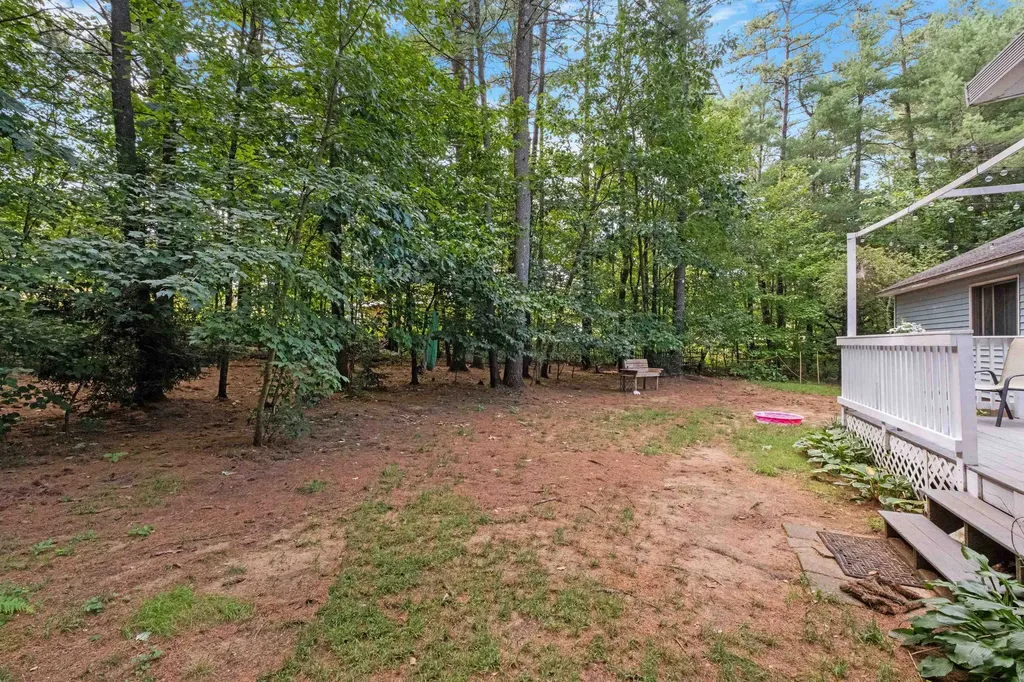 28 Drake Circle Loudon NH 03307