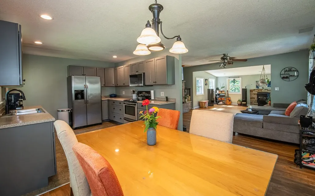 4 Birch Street Kingston NH 03848