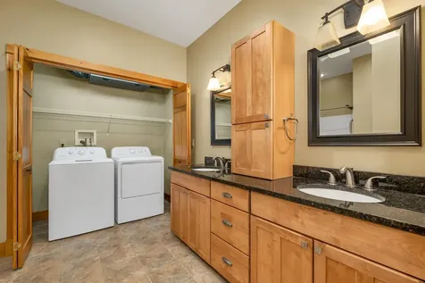 16 Stonehenge Circle Northfield NH 03276