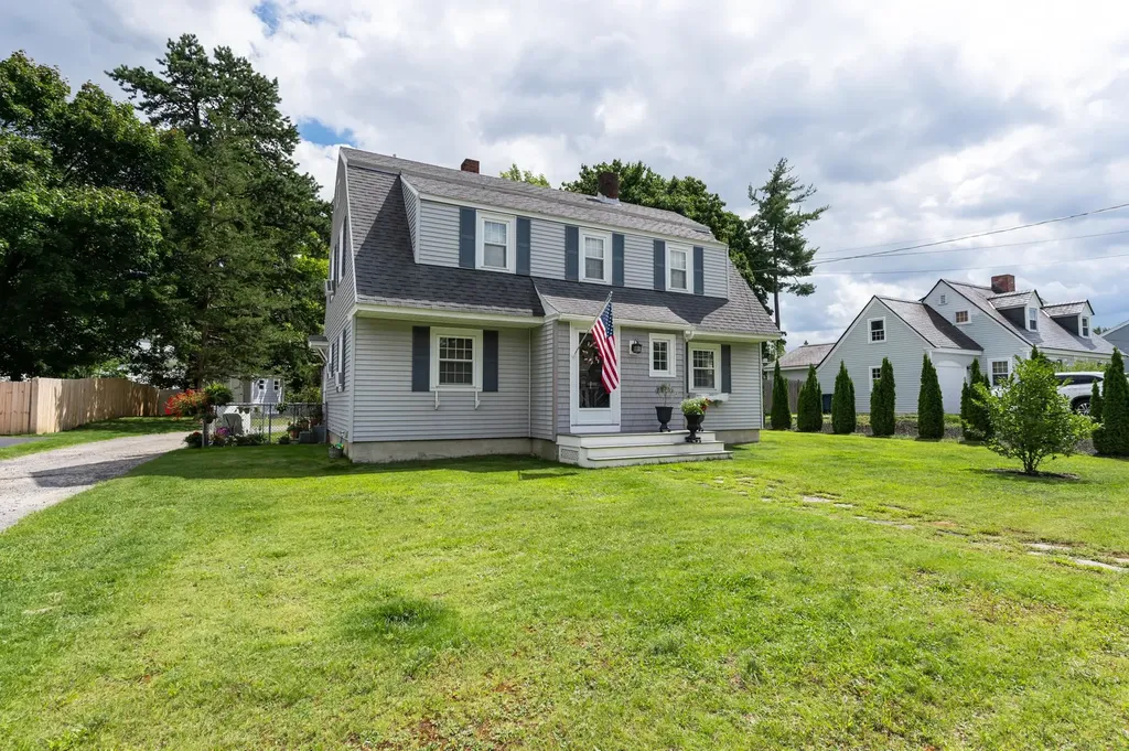 4 E Dunstable Road Nashua NH 03060