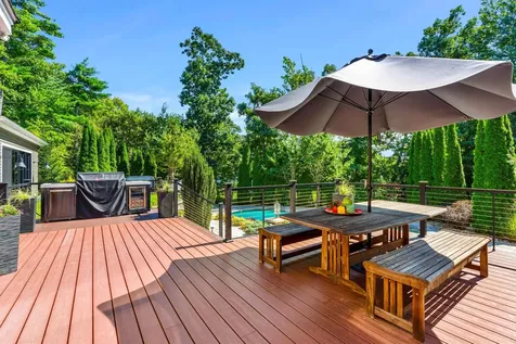 6 Marston Drive Bedford NH 03110