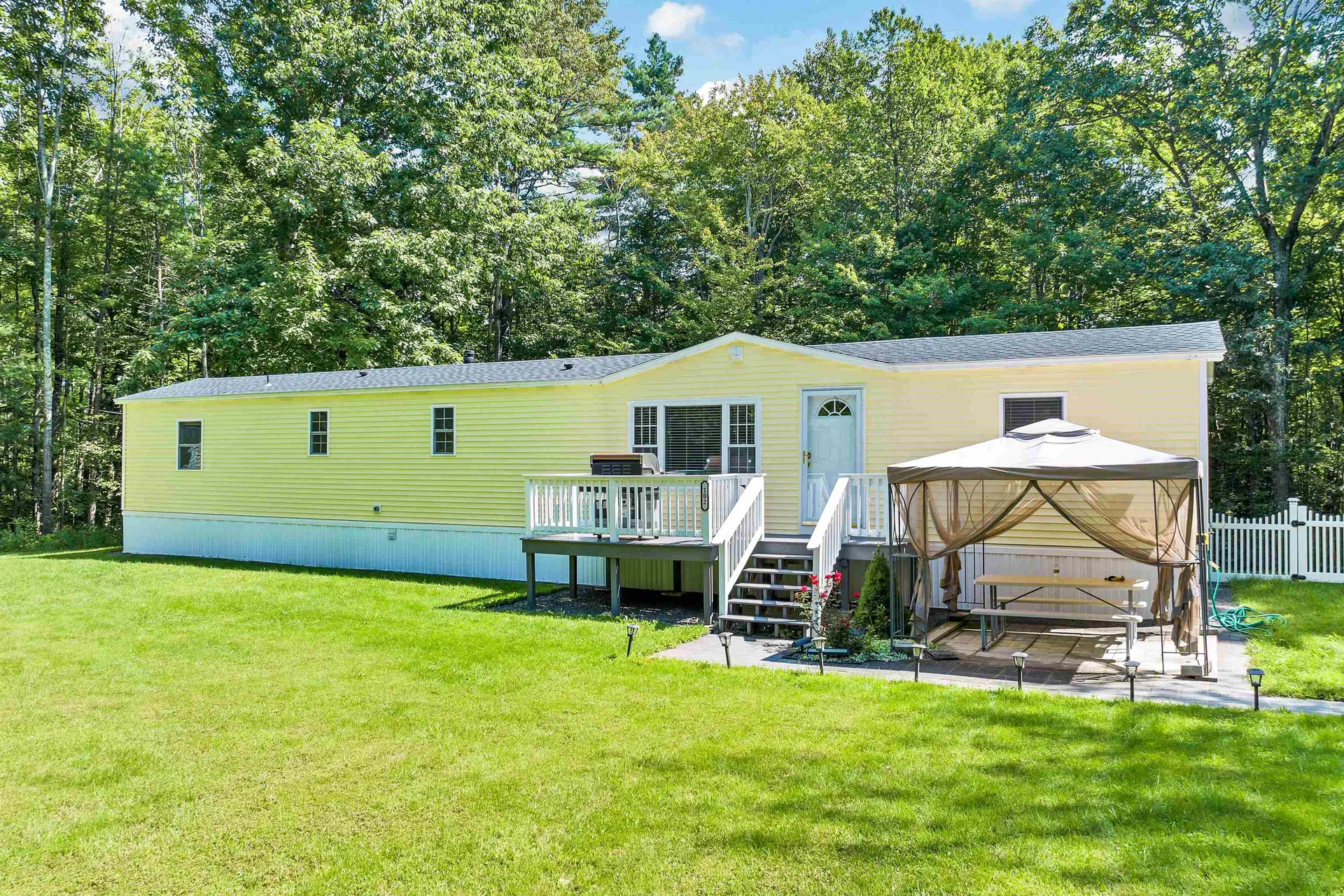 102 Hunter Lane Farmington NH 03835