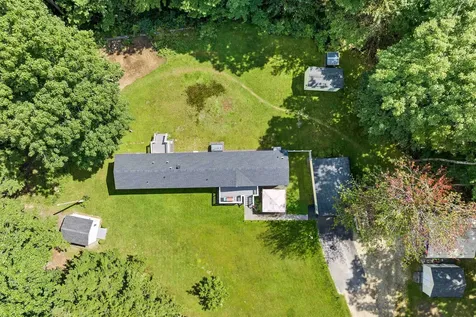 102 Hunter Lane Farmington NH 03835