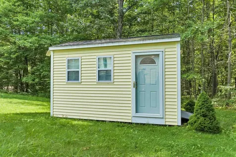 102 Hunter Lane Farmington NH 03835